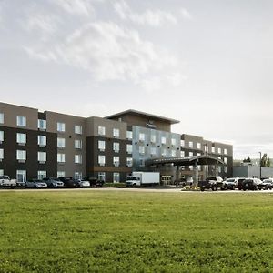 Pomeroy Inn & Suites Prince George